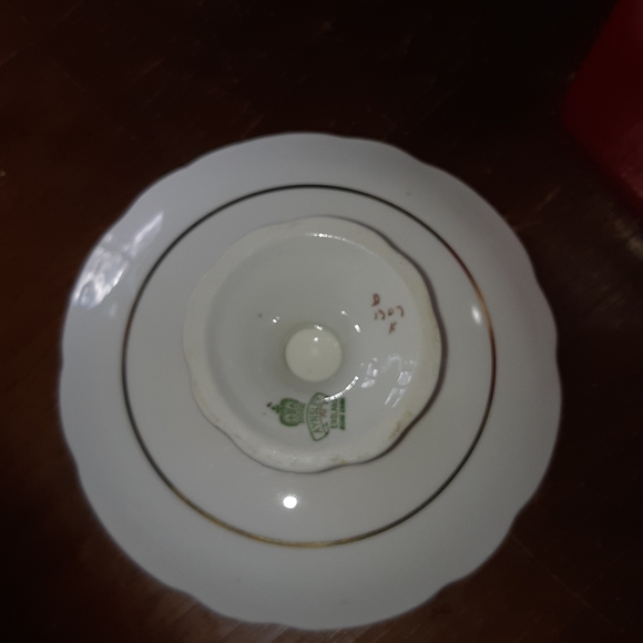 Aynsley Bone China Pedestal Plate - Picture 7 of 9